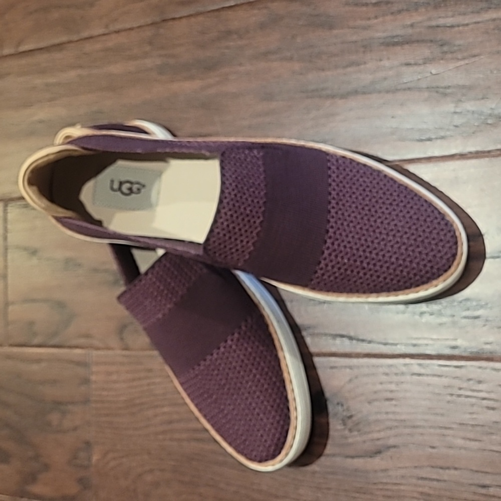Uggs Sammy Slip On Sneakers Mesh Burgundy